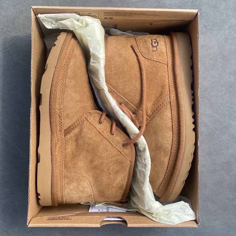 Brand new in box UGG K Neumel II boot kids